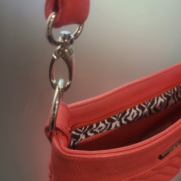 Steve Madden Coral Quilted Shoulder Crossbody Bag - Picture 5 of 15